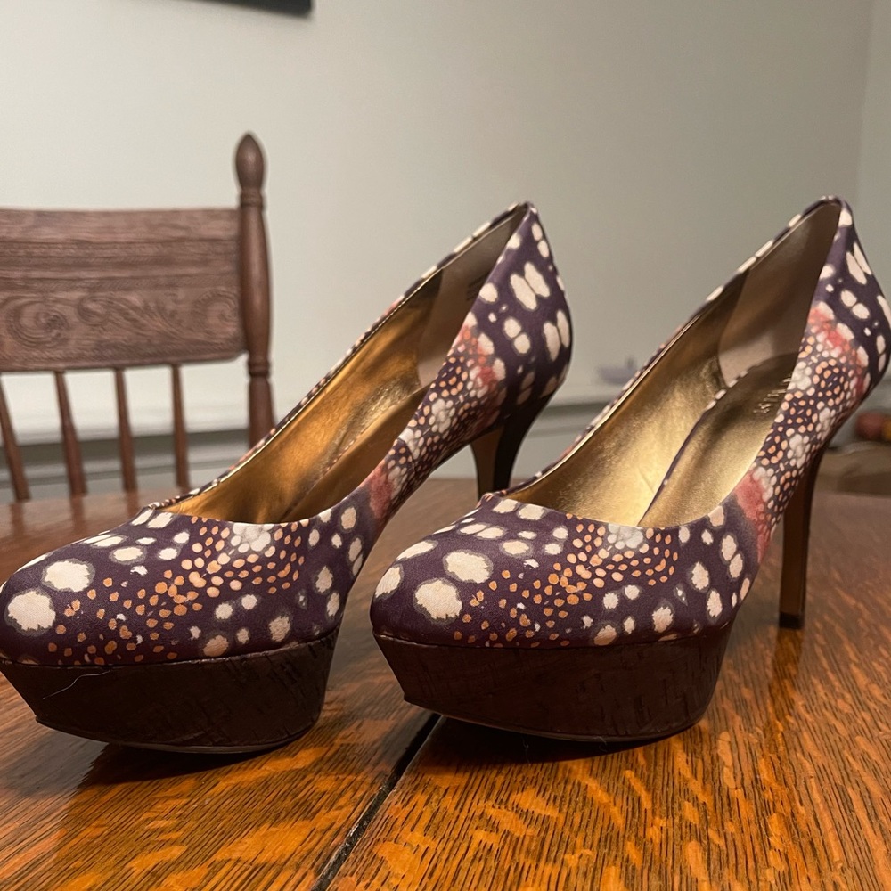 Nine West Mendoza platform heel in multi brown color, size 8.5